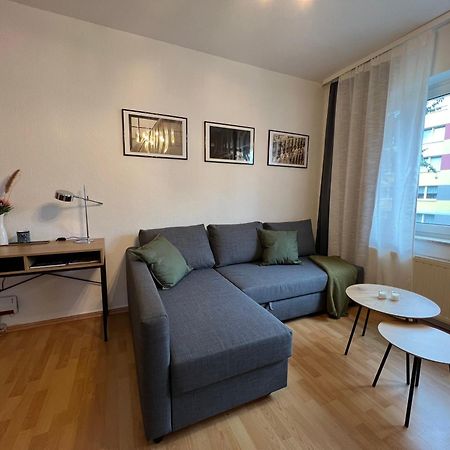 Vollausgestattet, Grosszuegig & Zentral Fuer Bis Zu 4 Apartment Magdeburg Luaran gambar