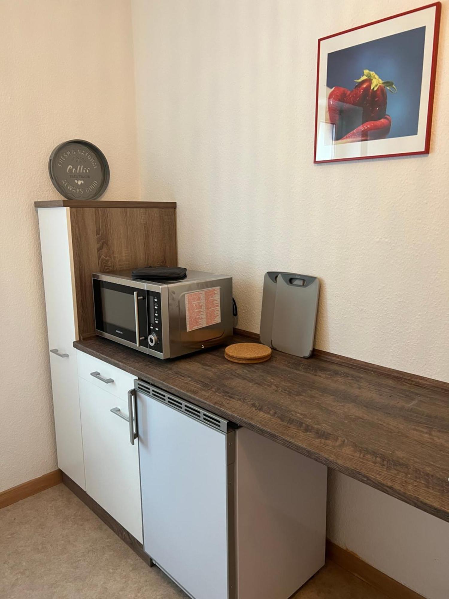 Vollausgestattet, Grosszuegig & Zentral Fuer Bis Zu 4 Apartment Magdeburg Luaran gambar